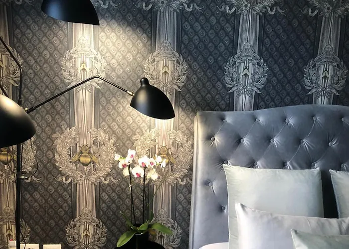 Lippi 42 Guest House Villa With Private Garden Milano